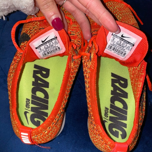 Nike Flynit Racers ‘Bright Crimson’ - Picture 2 of 5